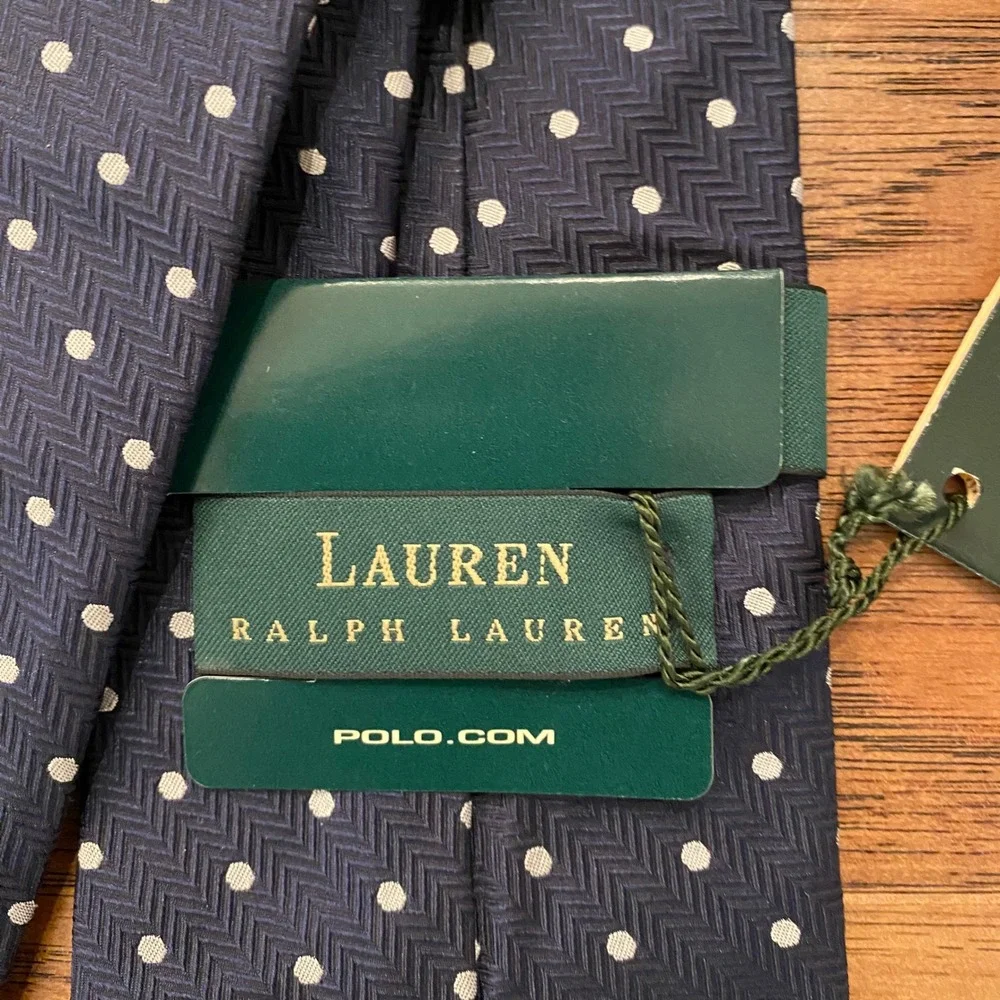 Lauren Ralph Lauren Mens Navy Blue Polka Dot Herringbone Silk Blend Necktie NWT